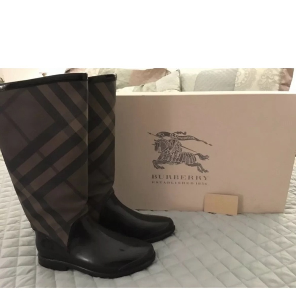 Burberry rain boots